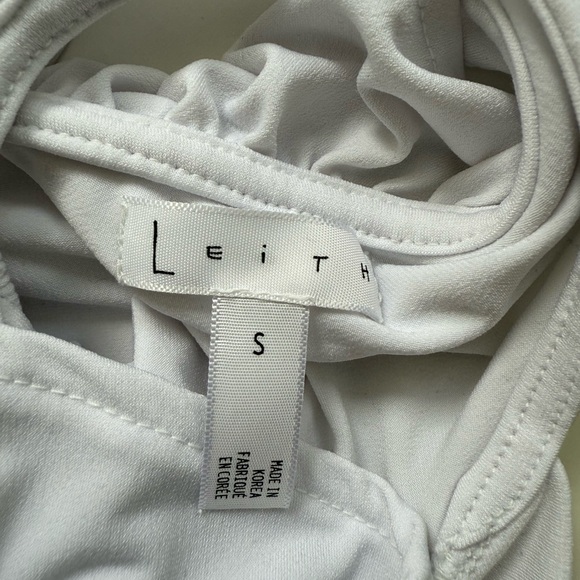 Leith (Nordstrom) Flutter Sleeve Bodysuit Sz S - Picture 4 of 8